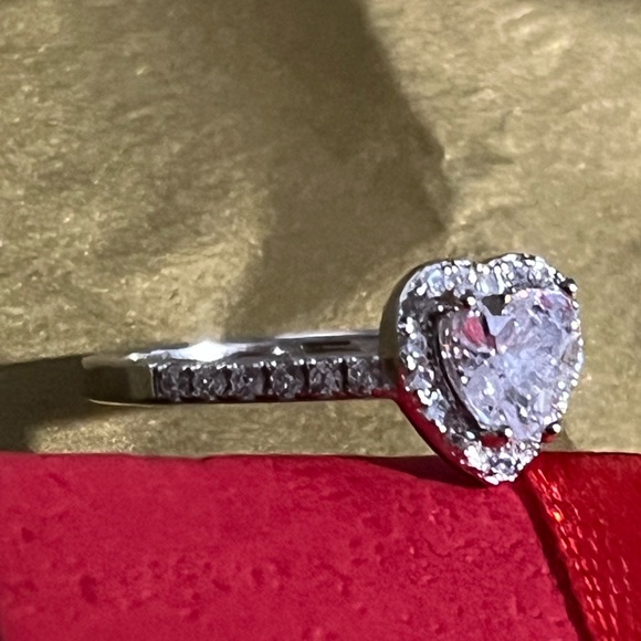 💜 HALO HEART CZ RING IN STERLING SILVER NIB WOMEN’S SIZE 9 💜 - Picture 9 of 9